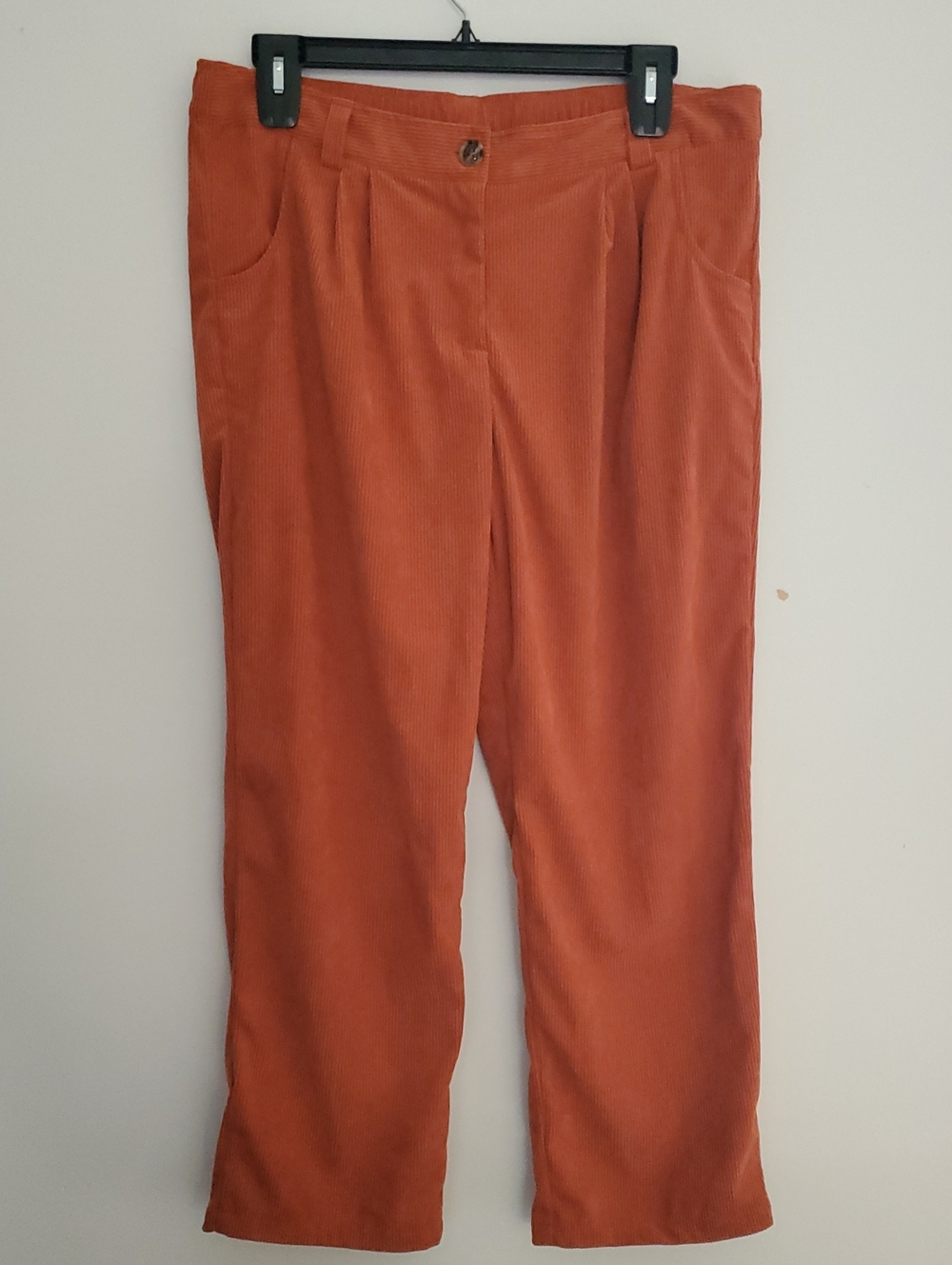 HALARA Corduroy Straight-Leg Pants in Rust Orange